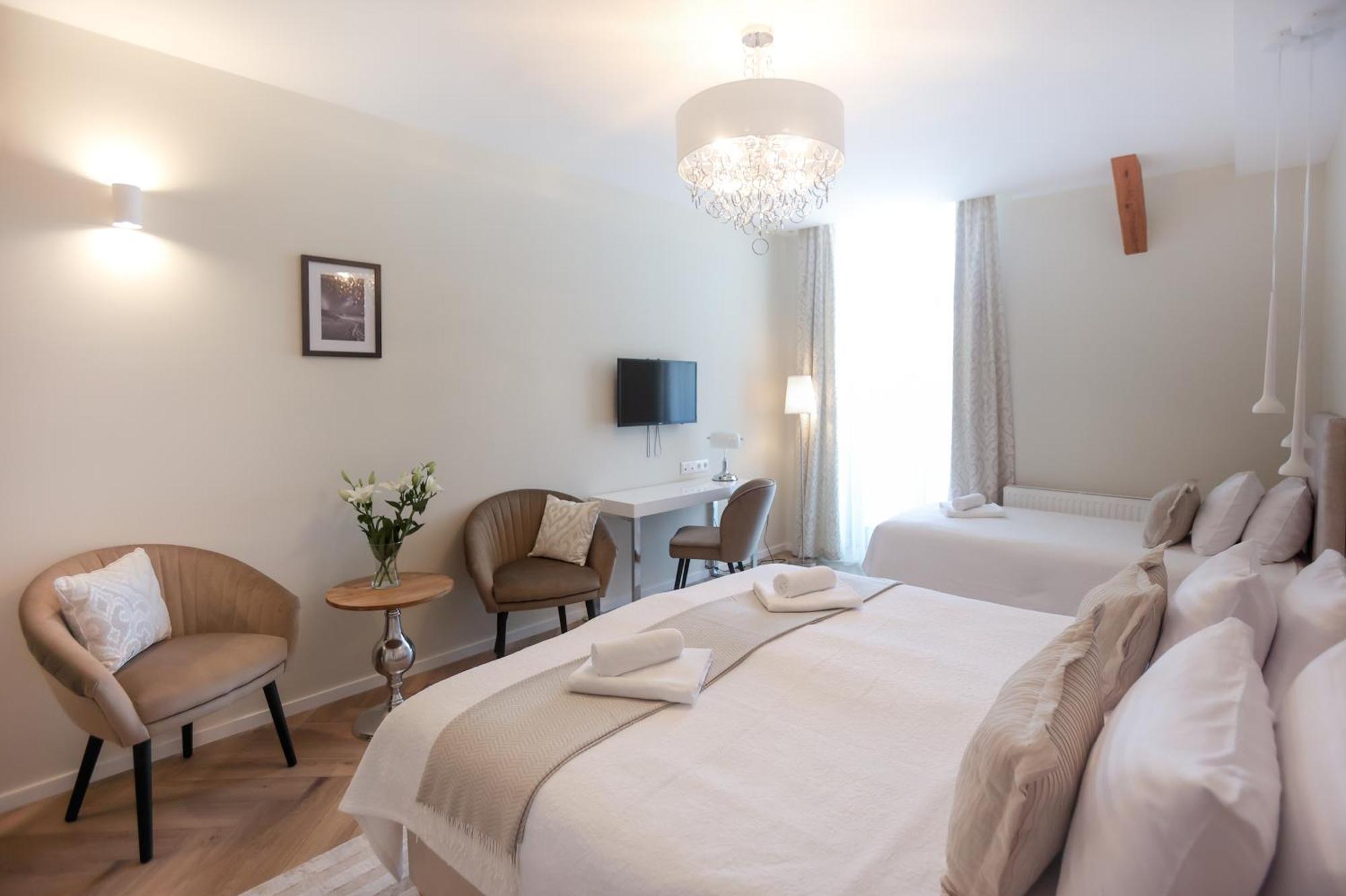 Hotel Vadkert Major à Sárvár Extérieur photo