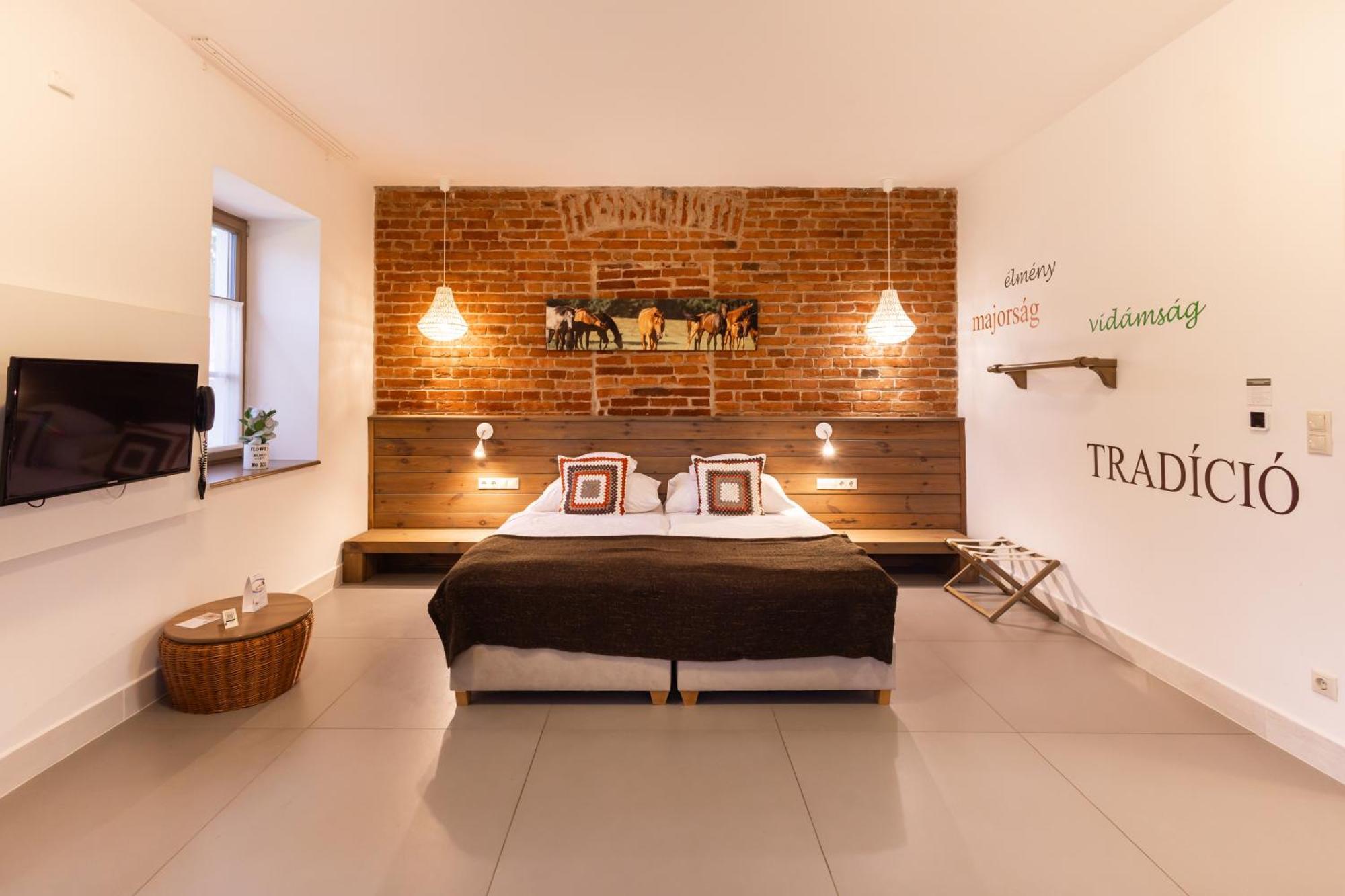 Hotel Vadkert Major à Sárvár Extérieur photo