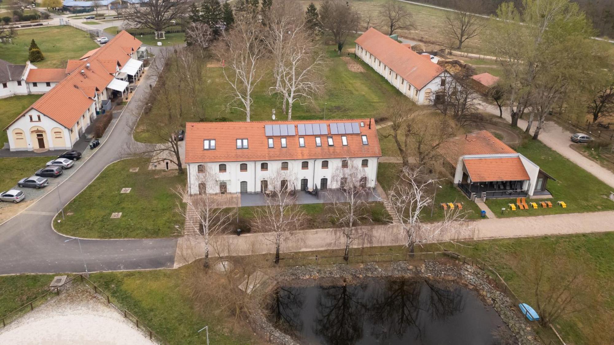 Hotel Vadkert Major à Sárvár Extérieur photo